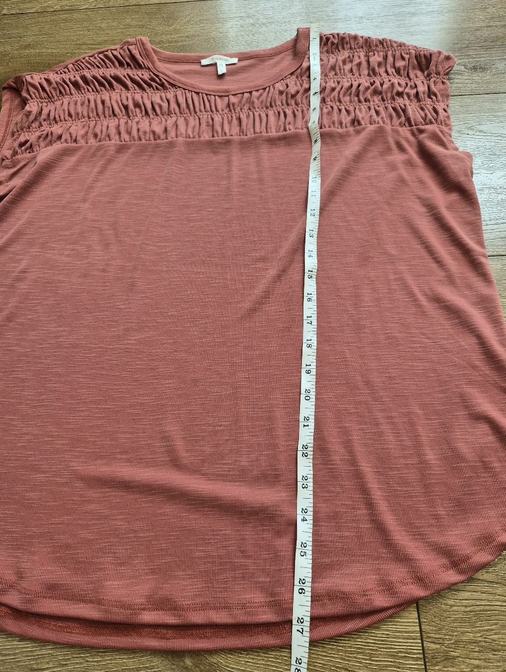 [LIKE NEW] MAURICES Smocked Yoke Dolman Tee Tapestry L Large Marsala - Picture 5 of 8